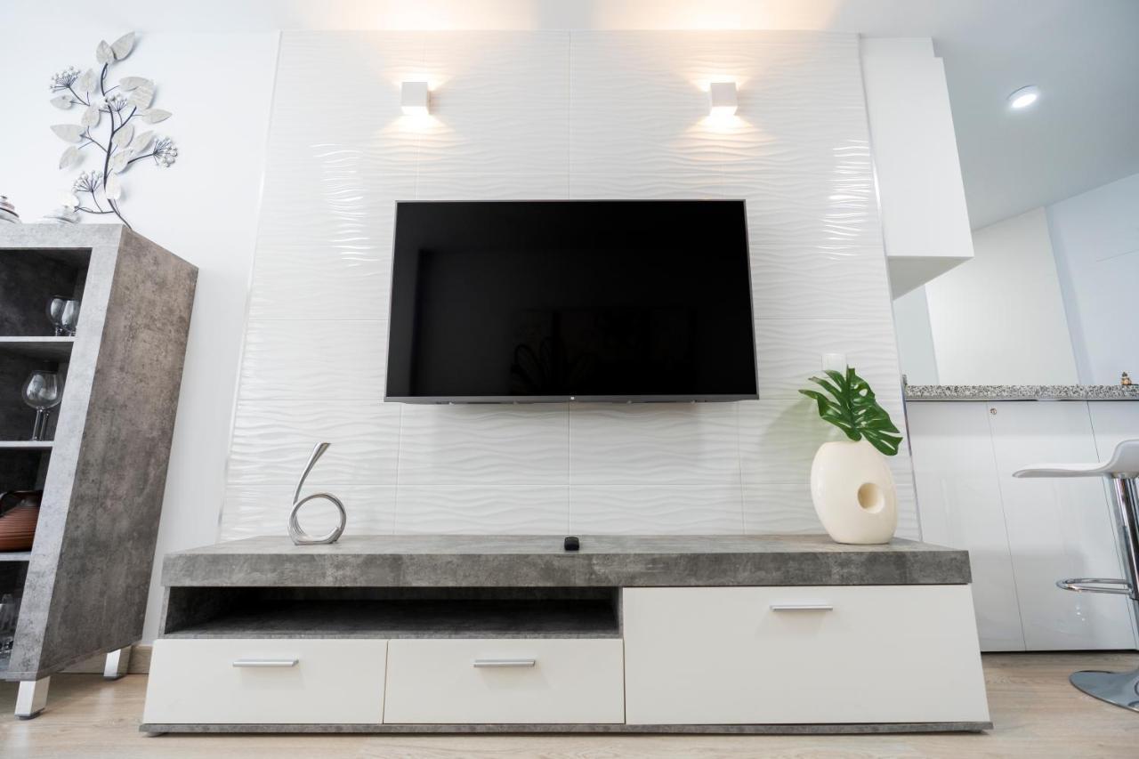 Apartamento Benalmadena Puerto Marina Apartment Luaran gambar