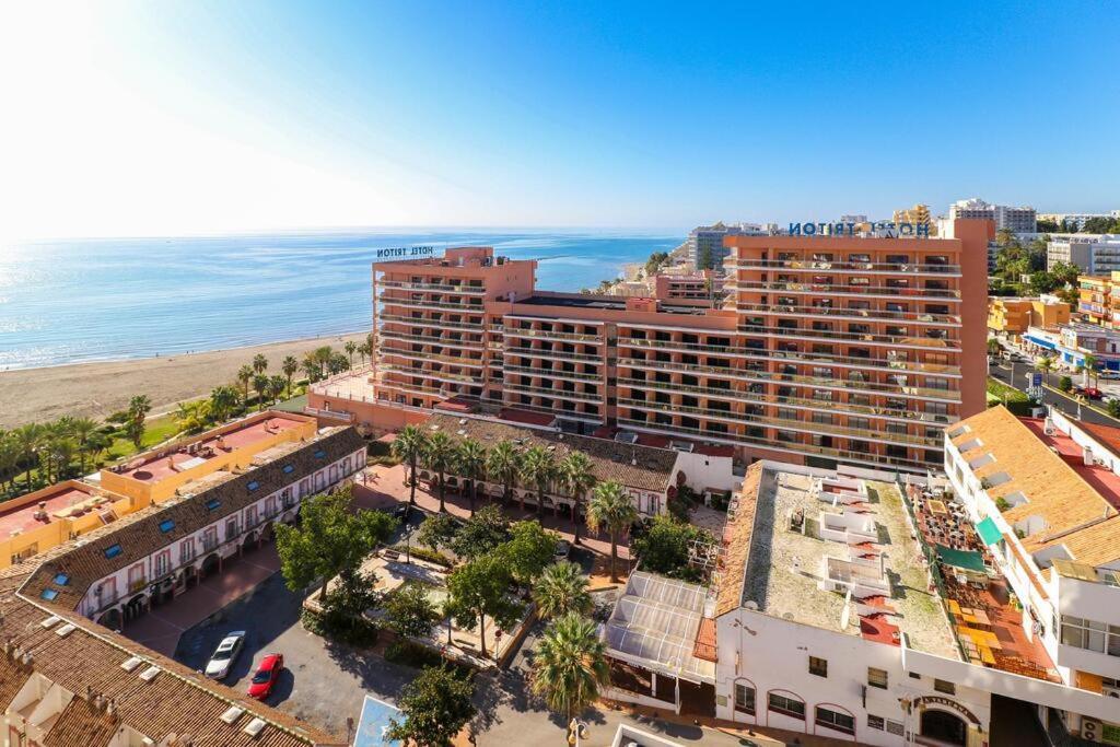 Apartamento Benalmadena Puerto Marina Apartment Luaran gambar